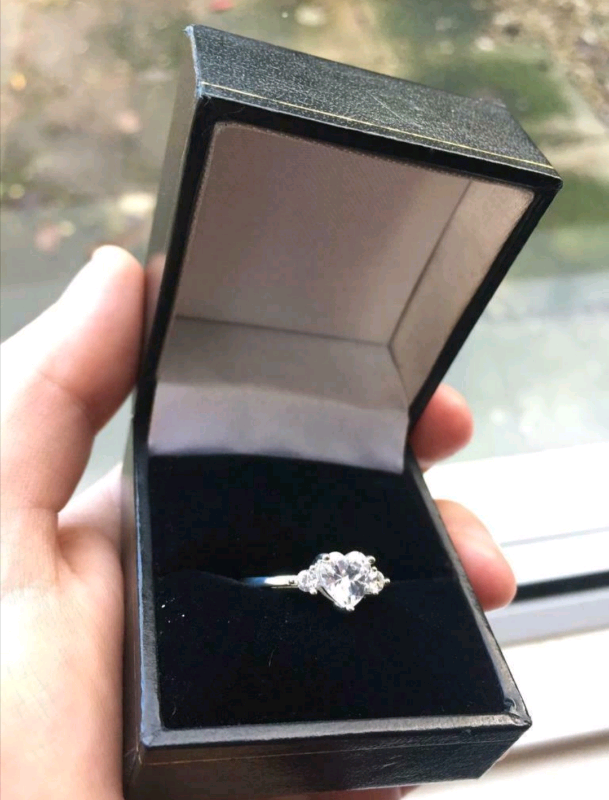 New boxed engagement ring jewellery gift diamond silver Hallmarked in Abingdon, Oxfordshire