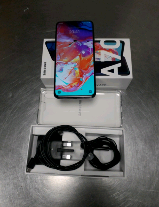 Samsung A70 128GB Unlocked 6gb RAM | in Heathrow, London | Gumtree