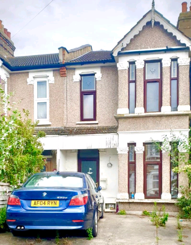 Ilford Essex seven kings 4 bedroom house with 2 bathrooms in Ilford, London Gumtree