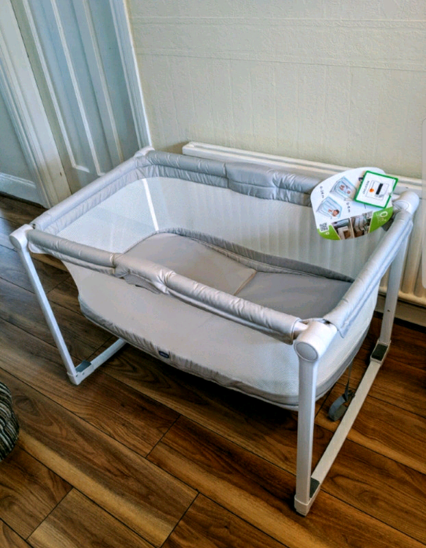 Chicco Zip n Go Travel Cot in Larne, County Antrim Gumtree