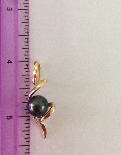 14K Yellow Gold 9mm Tahitian Pearl & Diamond Unique Design Pendant