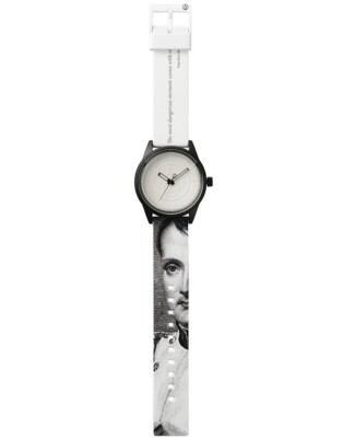 Citizen Q&Q Smile Solar Eco Friendly Watch Napoleon Water Resistant 5 BAR NEW