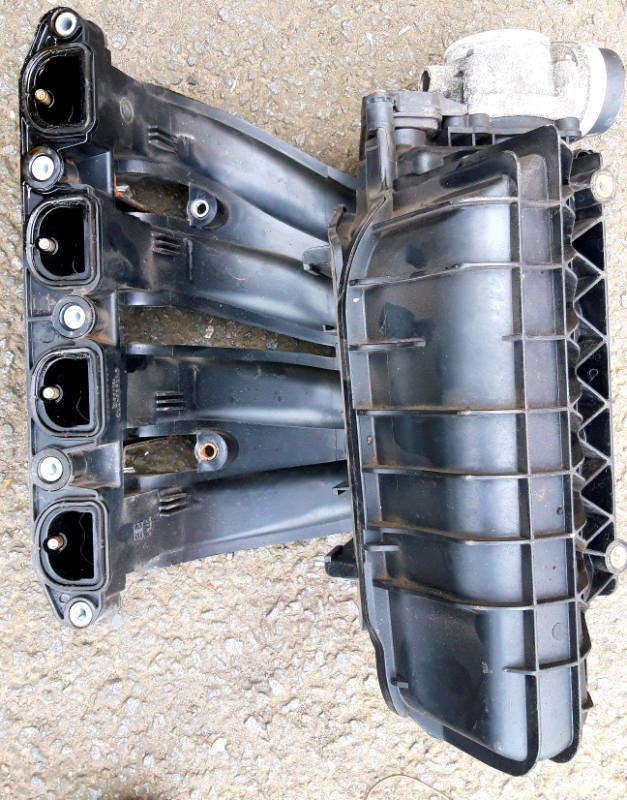 Bmw 318 e46 inlet manifold and air filter housing in Falkirk Gumtree