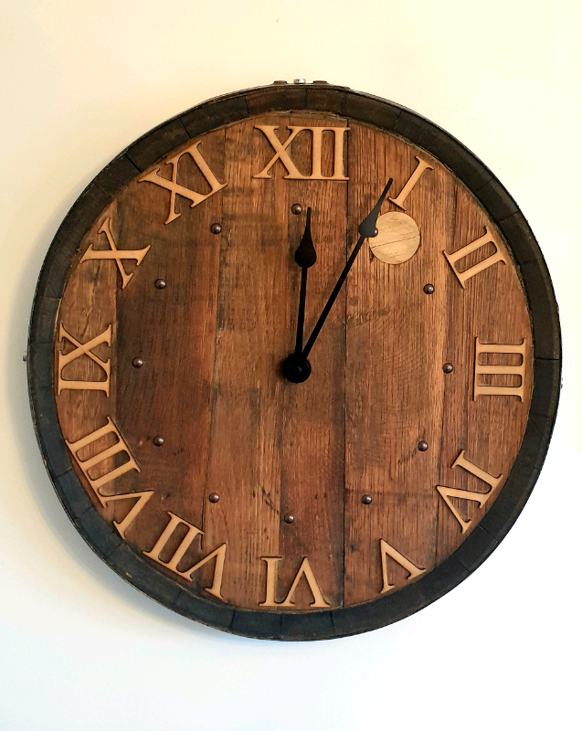 Large Wall Clock Oak Whisky/ Whiskey Barrel Lid Wall Clock in