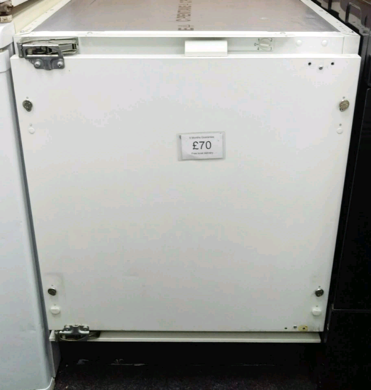 Whirlpool integrated under counter fridge. guaranteed & free delivery