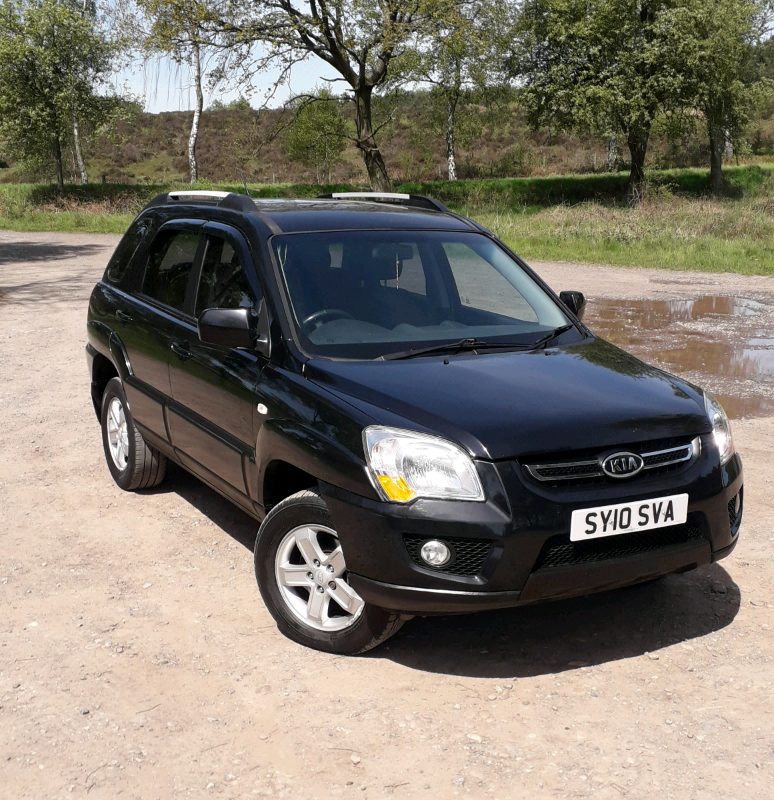 Kia sportage 2010 года