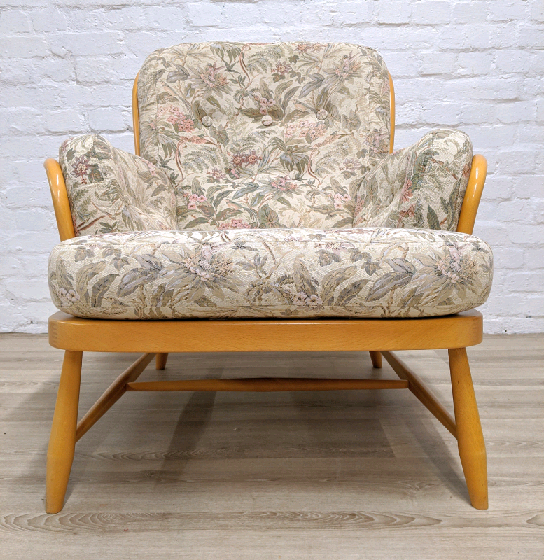 Ercol Jubilee Armchair (DELIVERY AVAILABLE FOR THIS ITEM OF FURNITURE