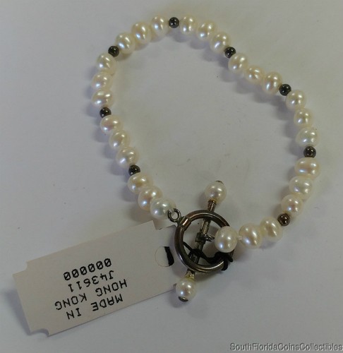 Beautiful Costume Jewelry Pearl Bracelet 7
