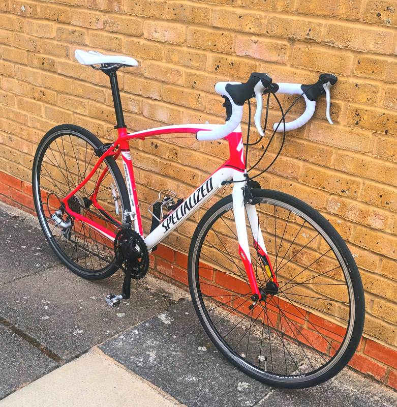 Specialized secteur sport road bike 55cm"22 in Islington, London
