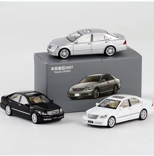 TOYOTA CROWN BEYONDミニカー　1/30 TOYOTA CROWN BEYONDミニカー 1/30