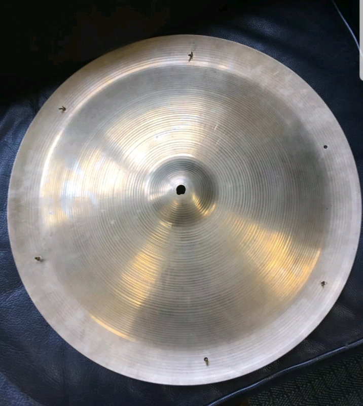 Zildjian 20" Swish Knocker china cymbal with rivets in West End