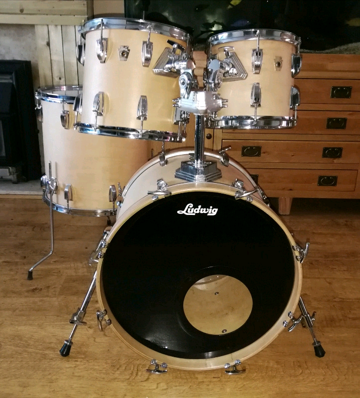 Ludwig classic maple drum kit USA in Peterborough, Cambridgeshire