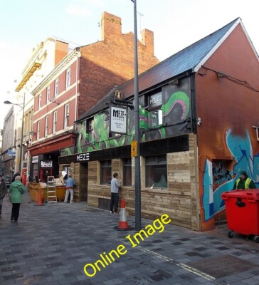 Photo 6x4 Colourful makeover for the Meze Lounge in Newport Newport/Casn c2014