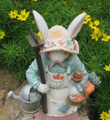 Gardening Bunny Rabbit Sculpture*Primitive/French Country/Urban Farmhouse Decor