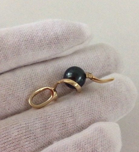 14K Yellow Gold 9mm Tahitian Pearl & Diamond Unique Design Pendant