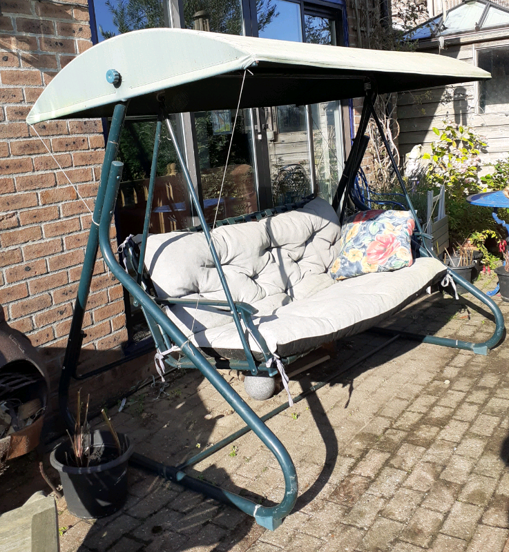 Garden Swing Lounger | in Peterborough, Cambridgeshire | Gumtree