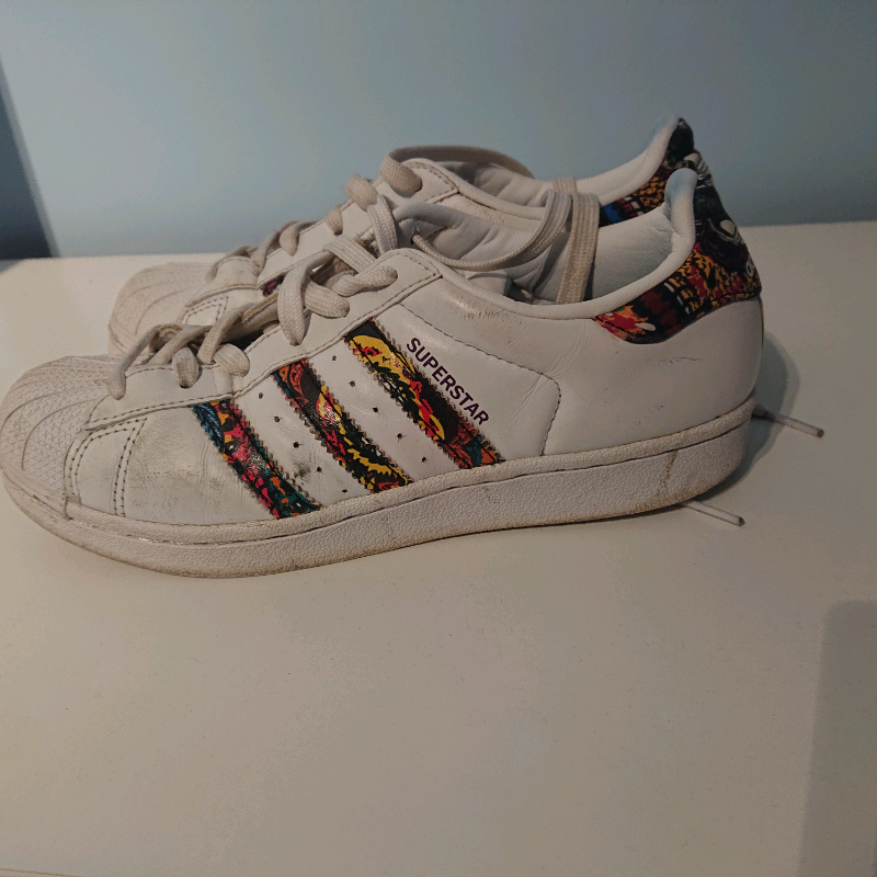 adidas superstar trainers size 4