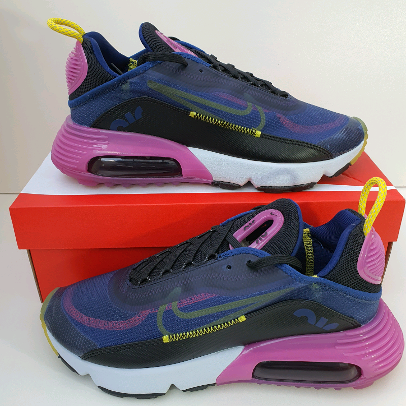 Grade school shoes foot locker clearance