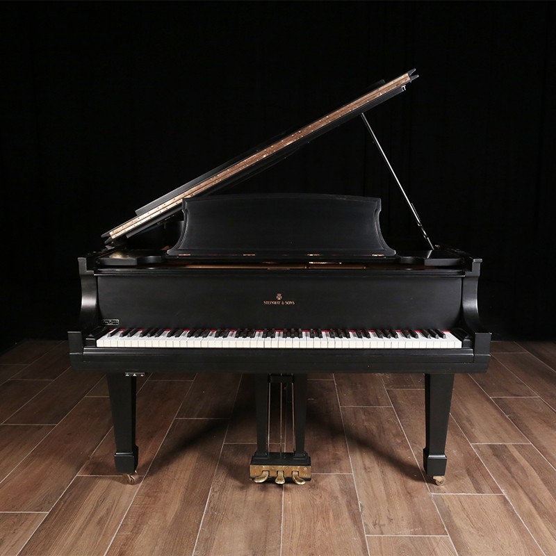 Steinway Grand Piano, Model B - Sold by Lindeblad Piano
