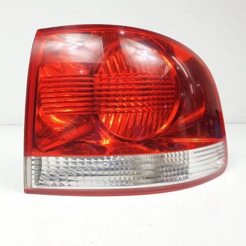 7l6945096k Feu ArriÃ¨Re Droit Pour Volkswagen Touareg (7la) 2002 211005 1160161
