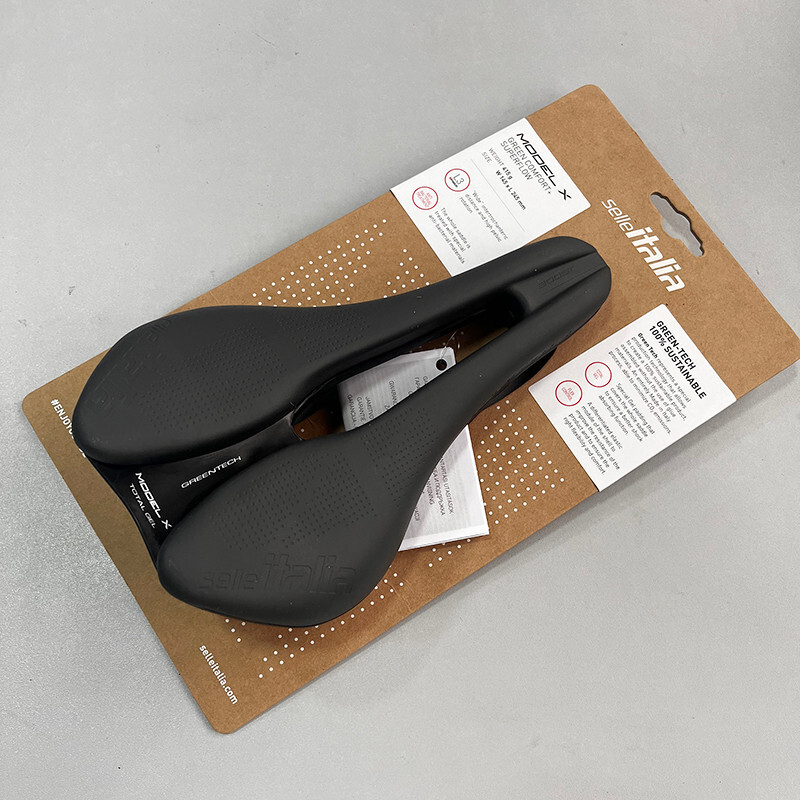 パーツ Selle Italia EXPLORER 中古】Selle ITALIA eXplorer サドル ヴィンテージ ブラック | eallo