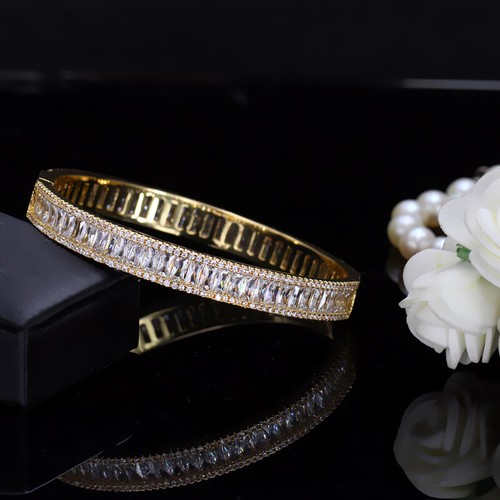 Luxus Beruhmte Marke Schmuck 18 Karat Gelbgold Zirkonia Runden Armreif Fur Damen Ebay