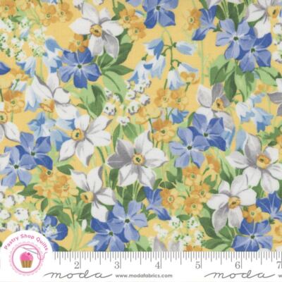 Moda SUMMER BREEZE 33681 12 Blue Yellow Floral  Quilt Fabric SHABBY CHIC