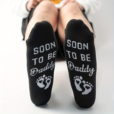 “Soon To Be Daddy” Mid-Tube Socks – Comfortable Novelty Gift Socks 🇬🇧