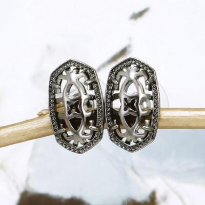 NWOT Kendra Scott Ellie Filigree Stud Earrings Gunmetal Tone