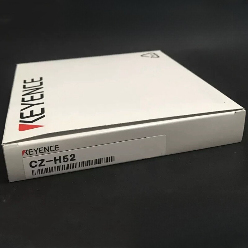 1PC New Keyence CZ-H52 Color Sensor CZH52 In Box Brand new