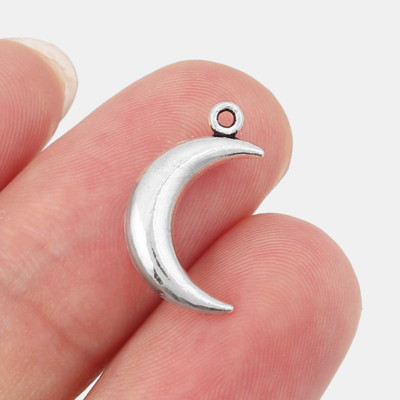 20pcs Antique Silver Tiny Moon Charms Pendant 18*11mm