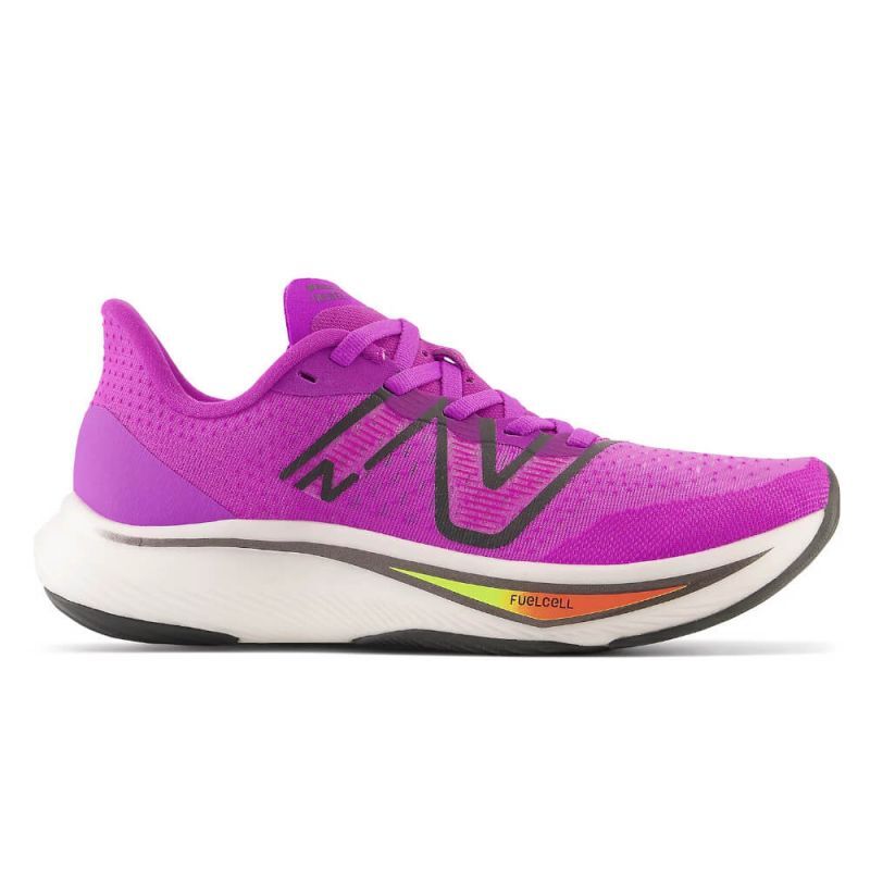 

Женские кроссовки New Balance FuelCell Rebel v3 - WFCXCR3, Rose/dragonfly