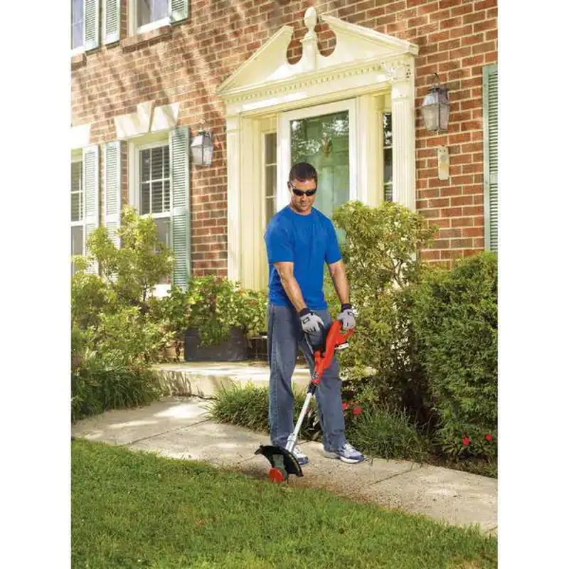 BLACK+DECKER 20Volts  MAX Li-Ion Cordless 2-In-1 String Grass Trimmer/Lawn Edger