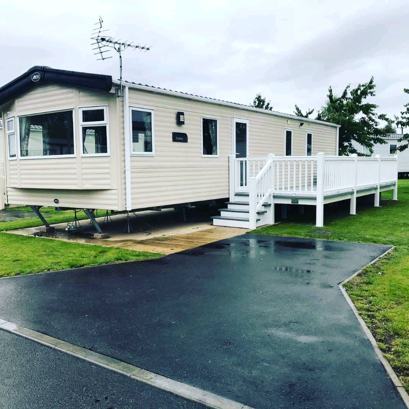 8 Berth Dog Friendly Caravan With Hot Tub At Tattershall Lakes In Lincoln Lincolnshire Gumtree