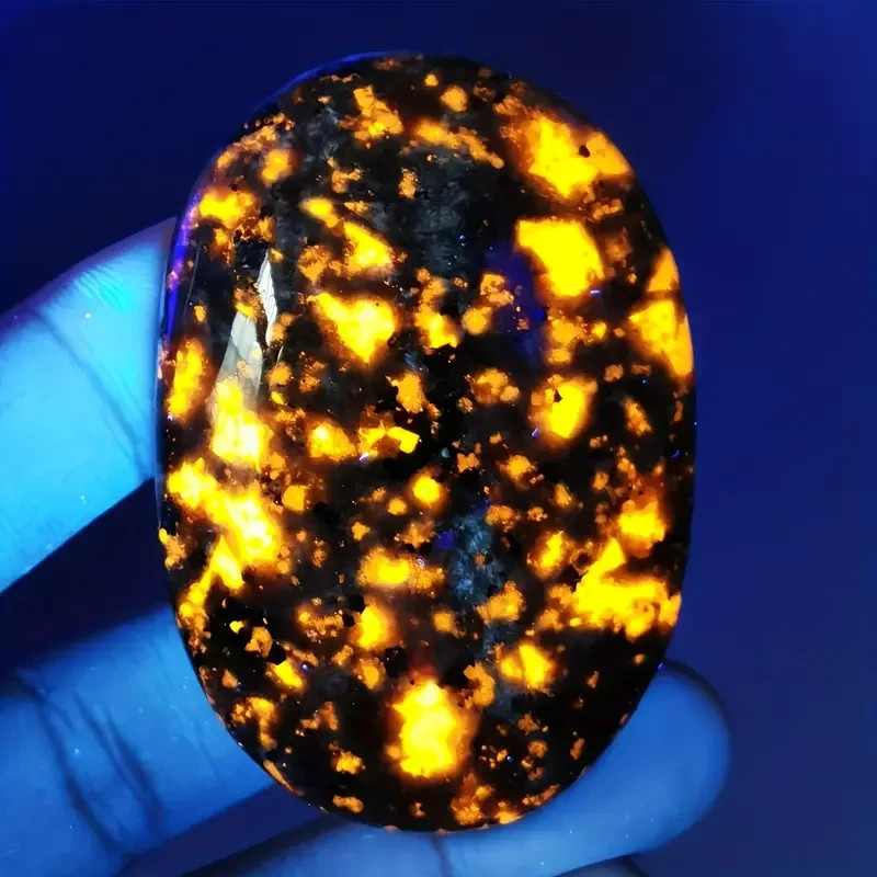 2025HOT! Yooperlite Palmstone UV Reactive Fluorescent Glowing Fire Rocks Stone