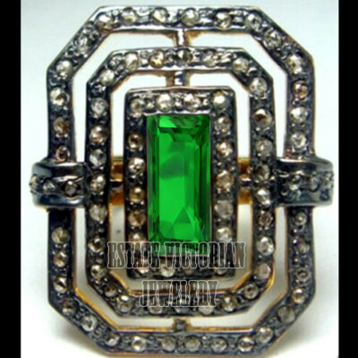 Victorian 2.97Ctw Rose Cut Diamond Emerald Studded Silver Gorgeous Ring Jewelry