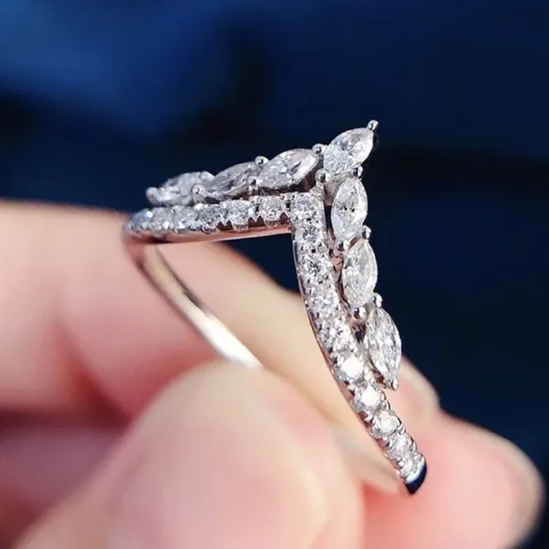 Unique Design Fashion 925 Sterling Silver White Sapphire Ring Marquise Cut Diamond Rings for Women Jewelry Beautiful Female Bride Engagement Wedding Band Party Accessories Anniversary Gift Size 5-11 Bague Femme