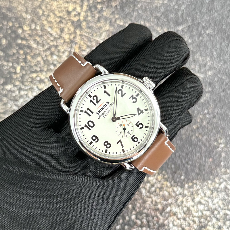 Pre-owned Shinola The Runwell Classic Cream Dial Dark Brown Leather Strap Watch 41mm