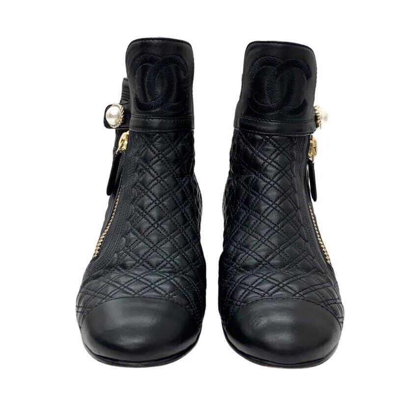 CHANEL G34342 Leather Short Boots 35.5 Black authentic Women CHANEL G34342 Leather Short Boots 35.5 Black authentic Women