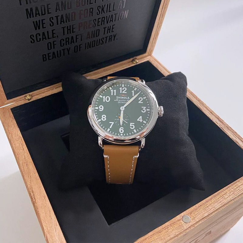 Pre-owned Shinola Classic  Runwell Green Dial With Tan Leather Strap Men Women Watch 41