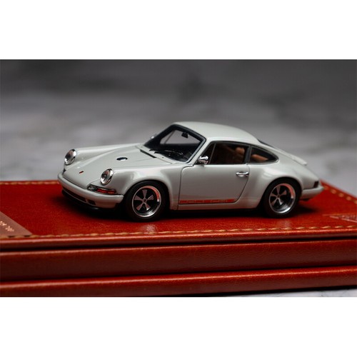 ミニカー Titan 64 Singer 911 Targa Gun llic Make Up Titan64 1:64 Car Model Porsche Singer 911 964 Targa