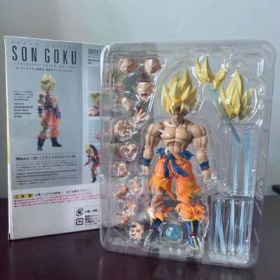 Dragon Ball Z Son Goku SSJ Battle Damage Legendary Super Saiyan Action Figure