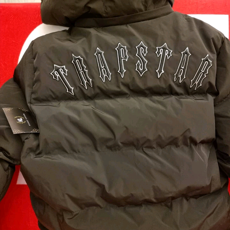 Trapstar Irongate Detachable Hooded Puffer Jacket Black Large in