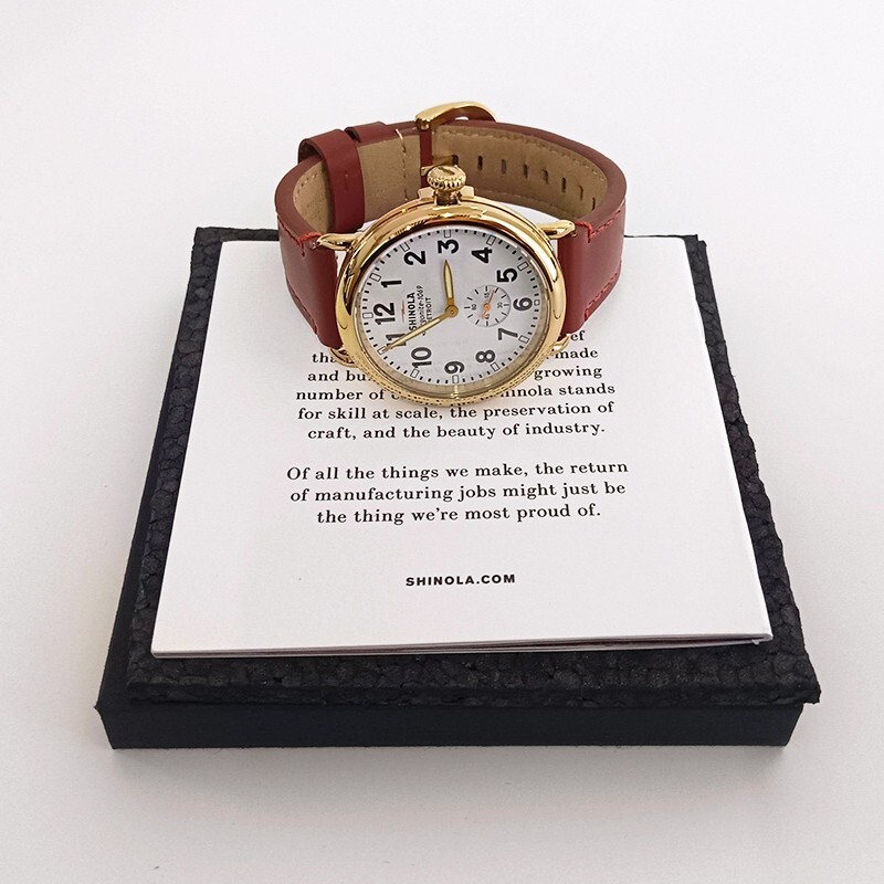Pre-owned Shinola Runwell Gold Case With Brown Leather Strap Men & Women Watch 41mm