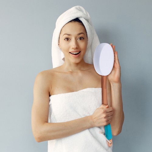 18" Long Lotion Applicator fits Your Back, Back Applicator for Lotion Easy Reach