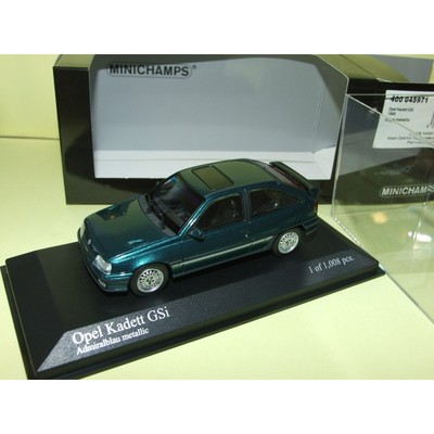 OPEL KADETT E GSi 1989 Bleu Admiralblau 1:43