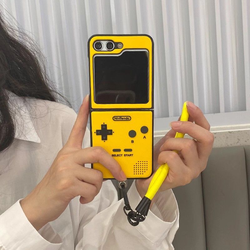 Nintendoゲームボーイ風カバー付 Galaxy Z Flip5 512MB 3D Cute Game Boy Gamepad Retro Classic Phone Case for