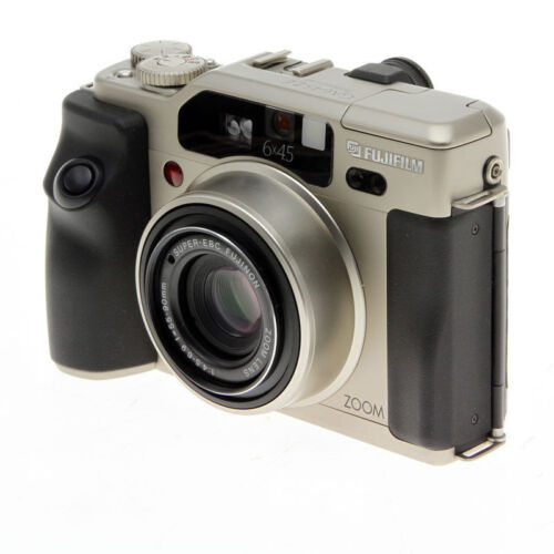 Fujica G690 BLP / FUJINON S 100mm f/3.5 Medium Format Film Fujica G690 BLP / FUJINON S 100mm f/3.5 Medium Format Film