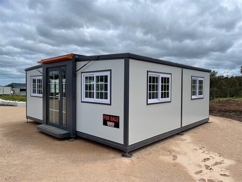 Mobile Expandable Prefab Container House 19ftx20ft w/Bathroom
