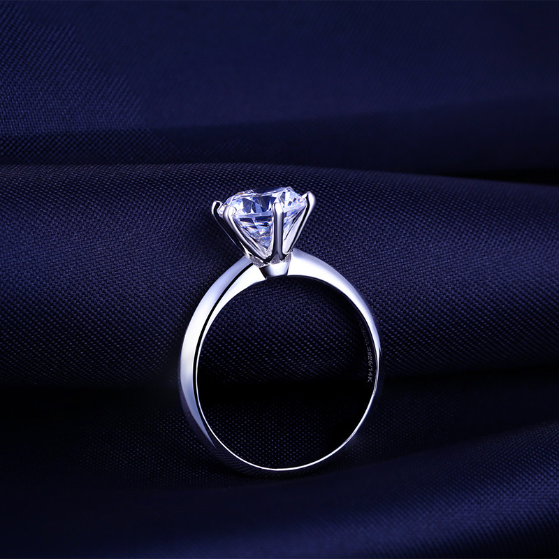 1.05 ct Round Excellent cut 6.5mm